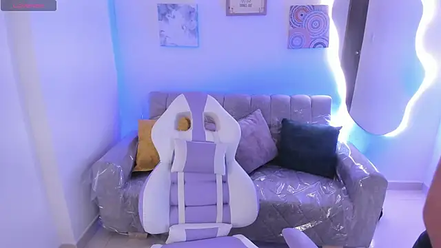 Snapshot of Charlotte_cowell_sub1_ chatting on 10/13/25, 07:47 Charlotte cowell sub1 online show from 10/13/25, 07:47