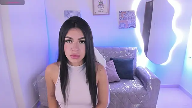 Snapshot of Charlotte_cowell_sub1_ chatting on 10/14/25, 03:13 Charlotte cowell sub1 online show from 10/14/25, 03:13