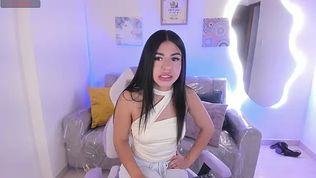 Snapshot of Charlotte_cowell_sub1_ chatting on 11/14/25, 09:02 Charlotte cowell sub1 online show from 11/14/25, 09:02