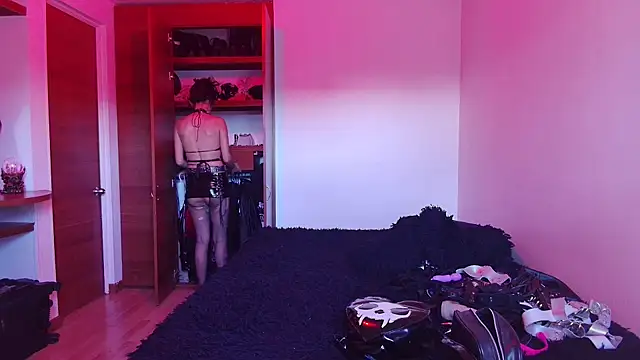 Snapshot of bellatrix25 chatting on 02/01/25, 10:44 bellatrix25 online show from 02/01/25, 10:44