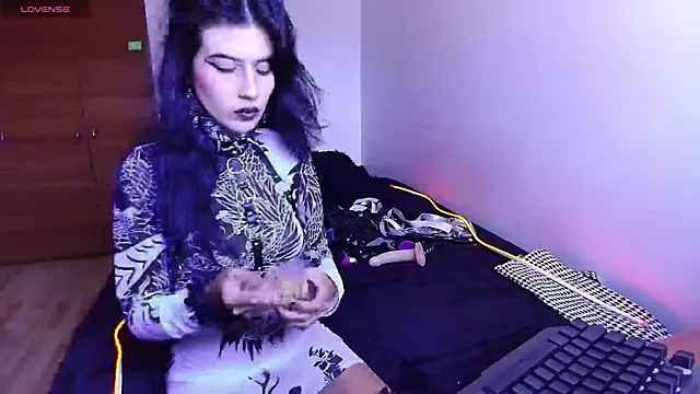 Snapshot of bellatrix25 chatting on 03/02/25, 03:16 bellatrix25 online show from 03/02/25, 03:16