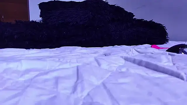 Snapshot of bellatrix25 chatting on 03/17/25, 09:55 bellatrix25 online show from 03/17/25, 09:55