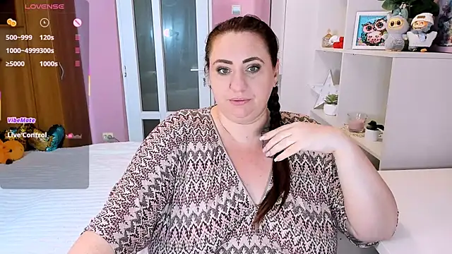 lovely adelle online show from 11/24/25, 08:19