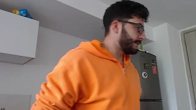 thomas gun online show from 02/03/26, 03:28