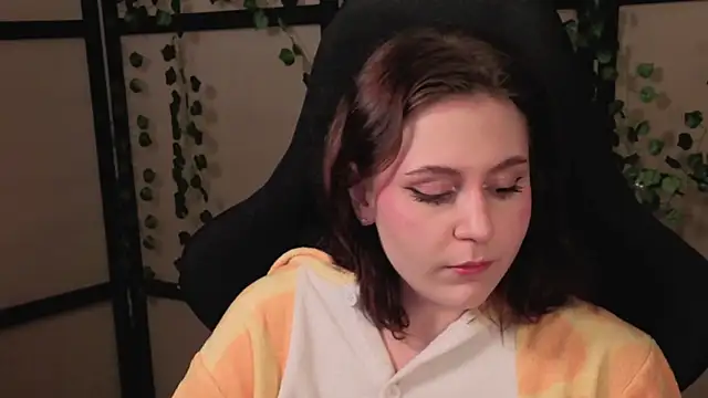 Diana Flower online show from 04/03/26, 01:42