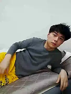 Snapshot of whitebriefboy chatting on 01/31/25, 05:09 whitebriefboy online show from 01/31/25, 05:09