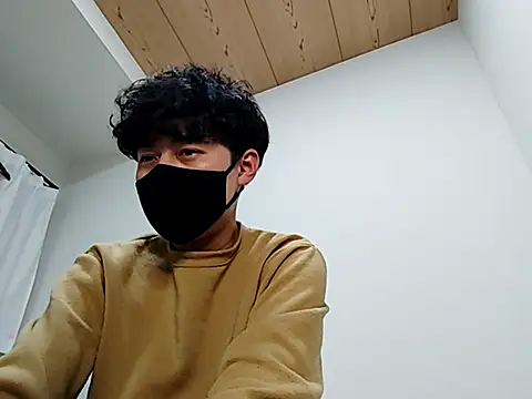 Snapshot of whitebriefboy chatting on 02/17/25, 03:20 whitebriefboy online show from 02/17/25, 03:20