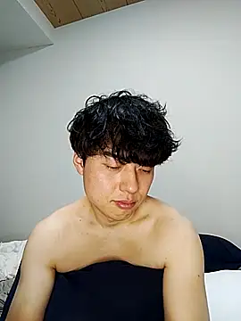 Snapshot of whitebriefboy chatting on 02/28/25, 08:18 whitebriefboy online show from 02/28/25, 08:18