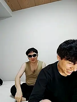 Snapshot of whitebriefboy chatting on 03/06/25, 03:24 whitebriefboy online show from 03/06/25, 03:24