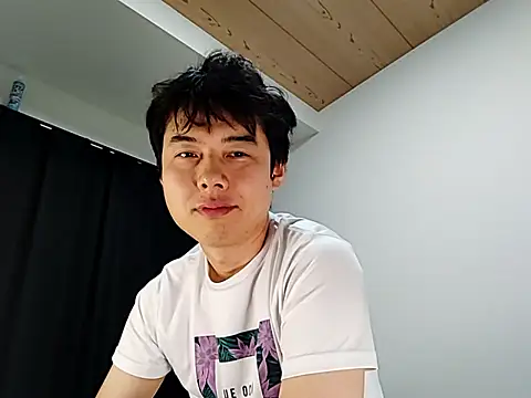 Snapshot of whitebriefboy chatting on 09/10/25, 08:42 whitebriefboy online show from 09/10/25, 08:42