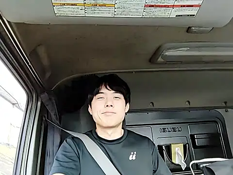 whitebriefboy online show from 06/14/26, 09:50