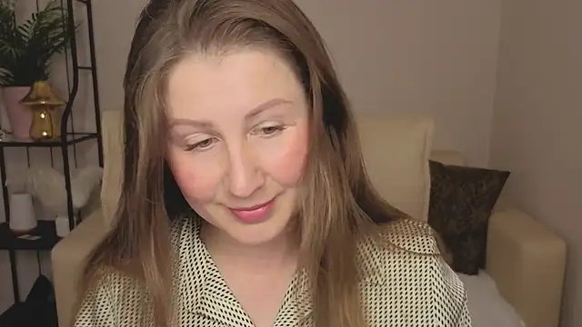 Helens love online show from 06/12/26, 02:43