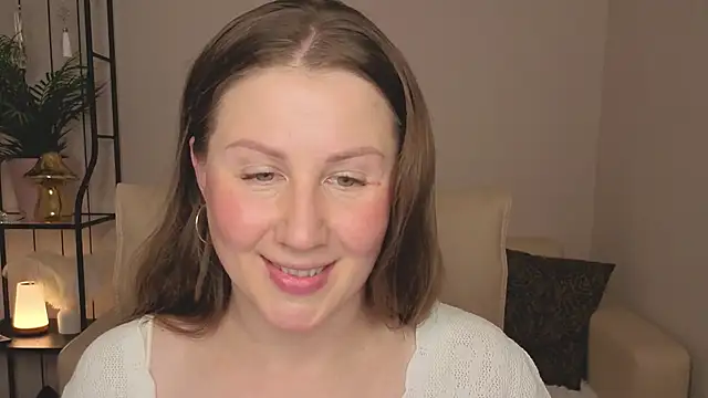 Helens love online show from 06/17/26, 02:36