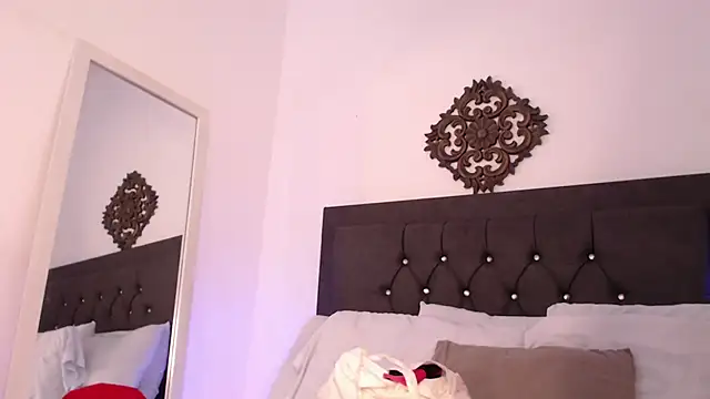 ebony hot1 online show from 02/05/25, 01:44