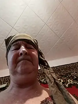 Snapshot of Caprron chatting on 12/02/24, 12:18 Caprron online show from 12/02/24, 12:18