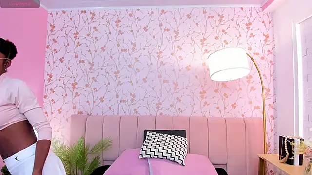 amber-hill online show from 02/26/25, 07:05