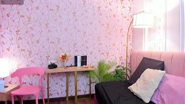 amber-hill online show from 03/10/25, 07:07