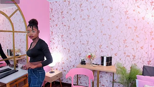 amber-hill online show from 03/12/25, 01:25