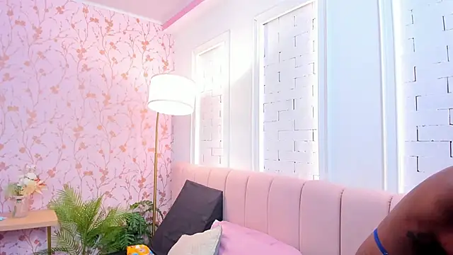 amber-hill online show from 03/17/25, 07:48