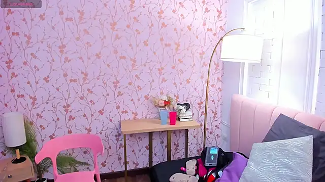 amber-hill online show from 09/27/25, 06:57