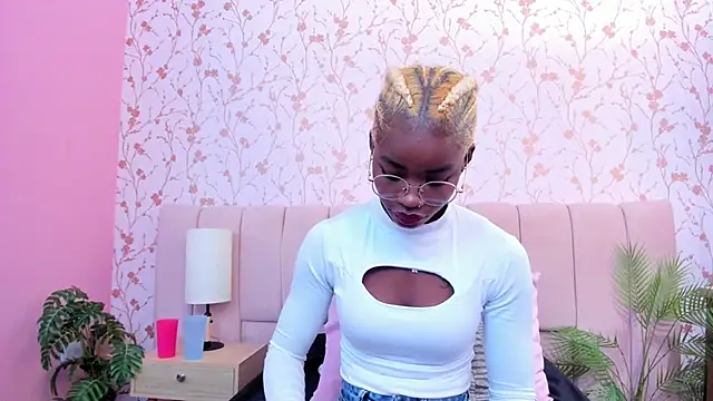 amber-hill online show from 12/02/25, 07:09