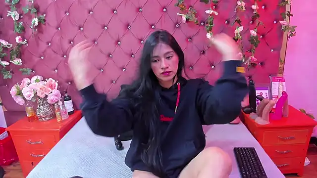 Mariana Prin online show from 11/29/25, 02:47