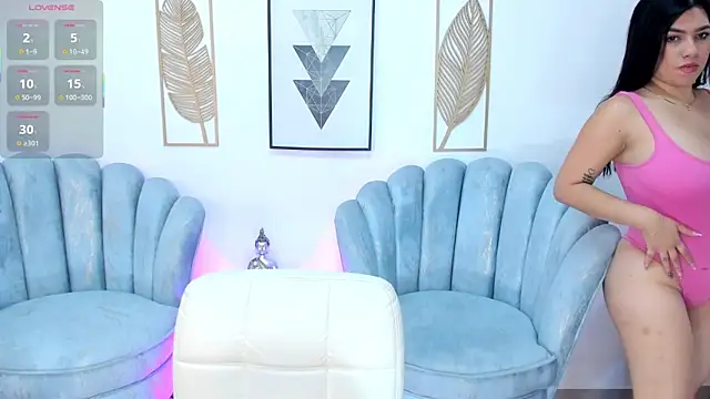 naomii campbell  online show from 09/11/25, 01:22