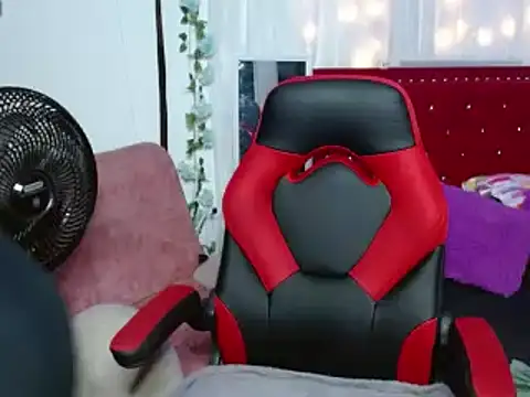 helenca43 online show from 03/01/25, 01:22