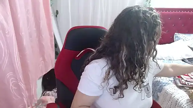 helenca43 online show from 09/23/25, 10:18