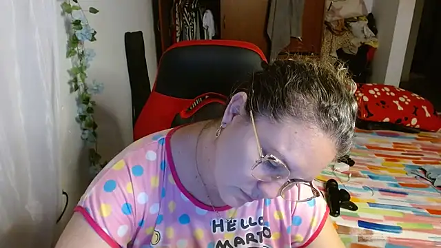 helenca43 online show from 10/09/25, 09:29