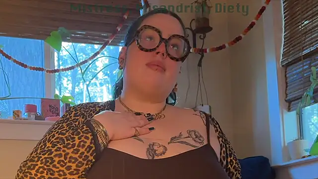 MissBika online show from 01/11/25, 09:04