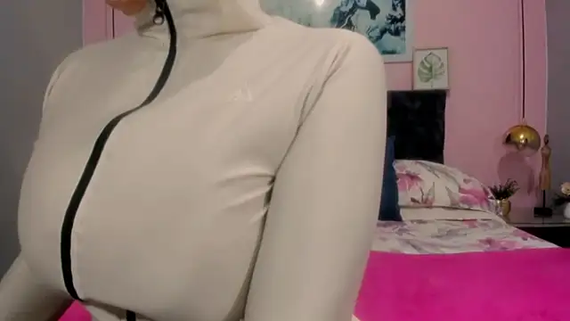 Snapshot of valeriasexxx chatting on 03/05/25, 10:00 valeriasexxx online show from 03/05/25, 10:00