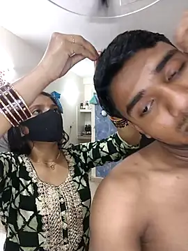 Snapshot of riya190 chatting on 03/17/25, 05:38 riya190 online show from 03/17/25, 05:38