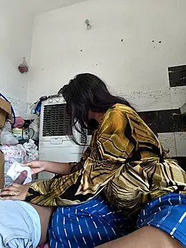 Snapshot of riya190 chatting on 11/12/25, 08:04 riya190 online show from 11/12/25, 08:04