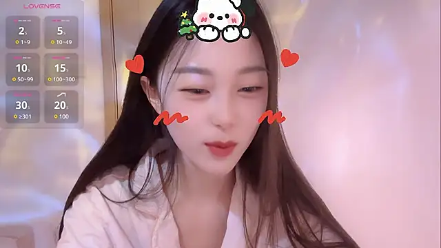 Snapshot of Sweet-Angel999 chatting on 12/23/24, 01:56 Sweet-Angel999 online show from 12/23/24, 01:56