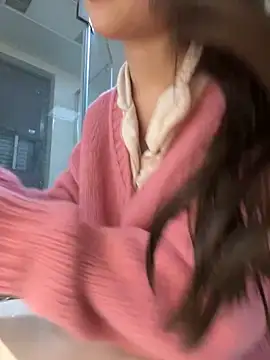 Snapshot of Sweet-Angel999 chatting on 12/26/24, 09:04 Sweet-Angel999 online show from 12/26/24, 09:04