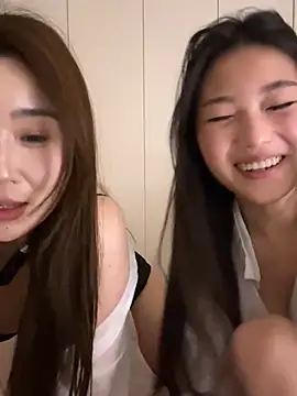 Snapshot of Sweet-Angel999 chatting on 02/07/25, 06:02 Sweet-Angel999 online show from 02/07/25, 06:02