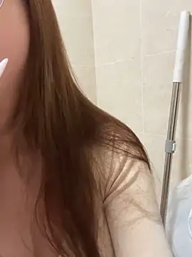 Snapshot of Sweet-Angel999 chatting on 11/09/25, 06:28 Sweet-Angel999 online show from 11/09/25, 06:28