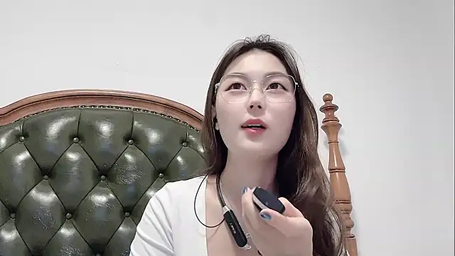 Sweet-Angel999 online show from 04/09/26, 03:06