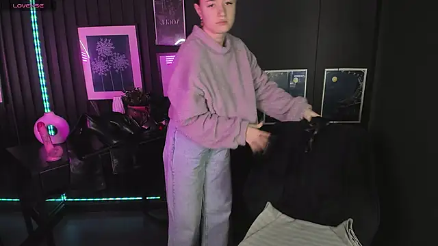 Lily Moonlight online show from 12/21/24, 07:03