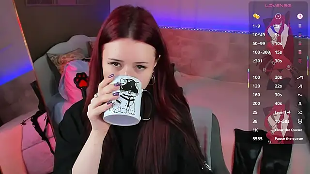Lily Moonlight online show from 05/18/26, 07:14