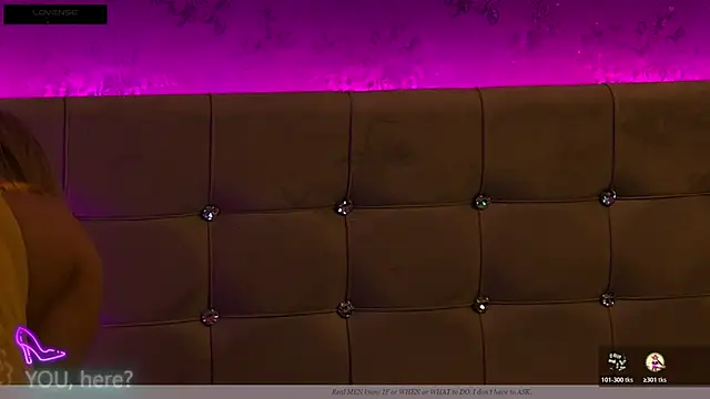 ZoeMesmerize online show from 11/10/25, 04:00