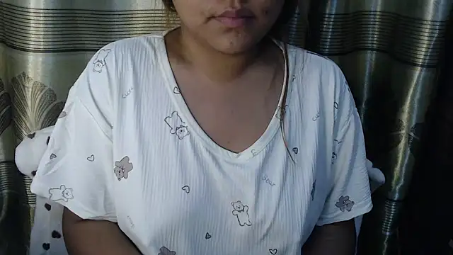 queen angelina online show from 03/01/26, 06:10