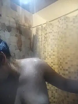 Snapshot of Im_Alma_ chatting on 02/02/26, 12:48 Im Alma online show from 02/02/26, 12:48