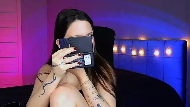 Stacy Gonzales  online show from 12/14/24, 06:13