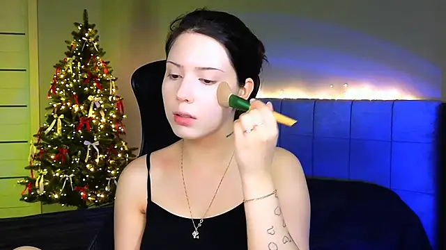 Stacy Gonzales  online show from 01/28/25, 07:22