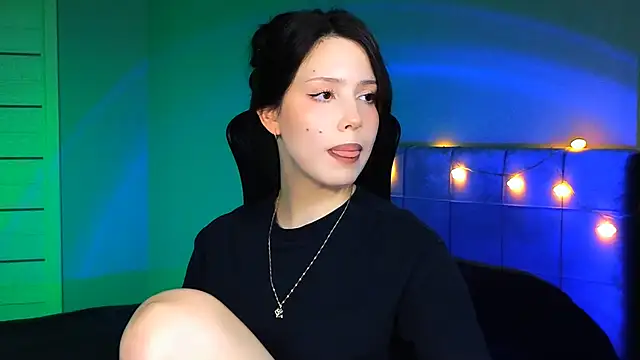 Stacy Gonzales  online show from 02/01/25, 09:21