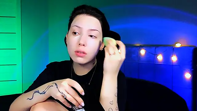 Stacy Gonzales  online show from 02/07/25, 06:14