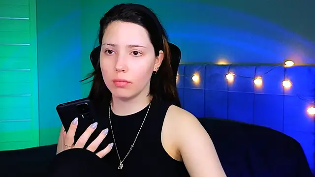 Stacy Gonzales  online show from 02/21/25, 06:29