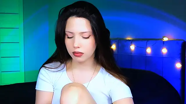 Stacy Gonzales  online show from 03/04/25, 09:29